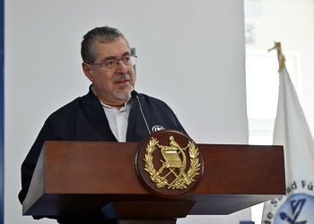 El presidente Bernardo Arévalo dijo en Huehuetenango que se está poniendo atención a la gente. /Foto: Álvaro Interiano