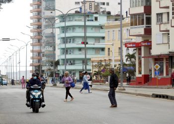 El gobierno de Cuba da señales de posible apertura a inversiones de cubanos en el exterior.