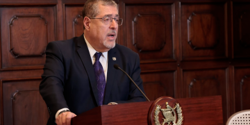 Gobierno descarta escasez de combustibles en Guatemala