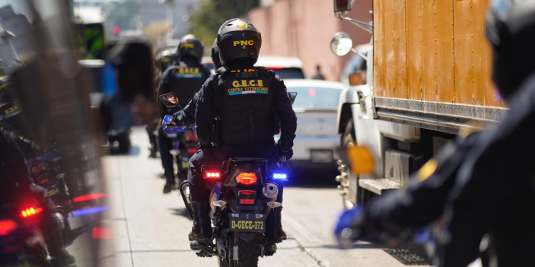 Grupo Especial Contra las Extorsiones GECE en operativos motorizados. / Foto: Mingob