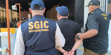 Alejandro de Jesús Hernández Godínez, de 43 años, el extraditable número 10 capturado de la lista del 2026 quien contaba con una orden de aprehensión con fines de extradición. / Foto: PNC.