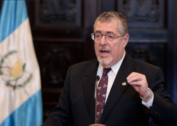 Presidente Bernardo Arévalo en conferencia de prensa.
