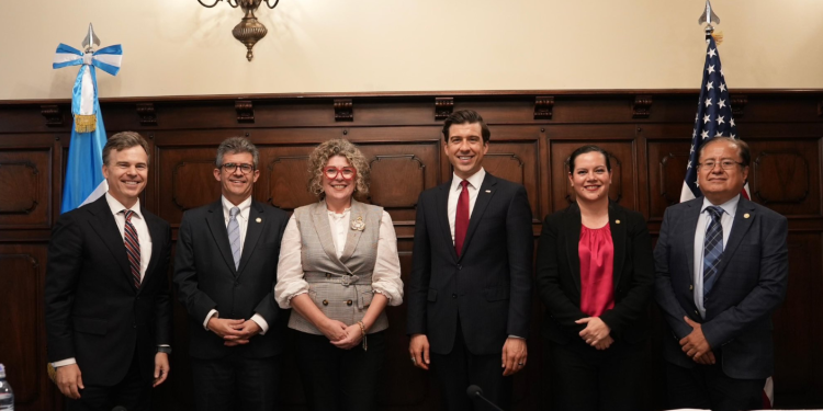 Guatemala y Estados Unidos abordan temas relacionados con el comercio bilateral y la cooperación agrícola