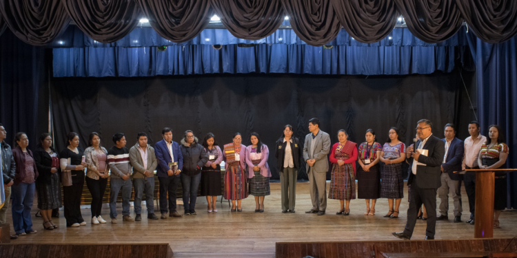 Mineduc y ALMG impulsan educación Bilingüe en Quetzaltenango
