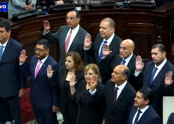 Congreso de la República juramenta a magistrados del TSE para el período 2026-2032