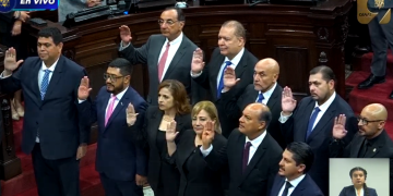 Congreso de la República juramenta a magistrados del TSE para el período 2026-2032