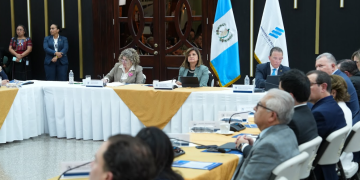 Gabeco da seguimiento al alza de precios de los combustibles. (Foto: Vicepresidencia)