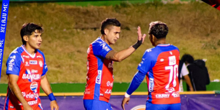 Comunicaciones se hunde en el descenso al perder ante Xelajú MC