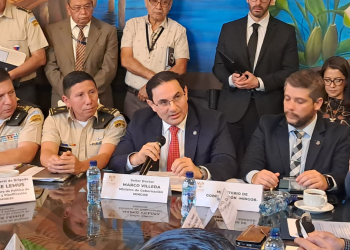 Ministro de Gobernación en citación en el Congreso. / Foto: DCA