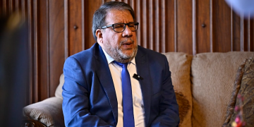 El gerente general de la Portuaria Quetzal, Sergio Gil compartió las medidas adoptadas para mitigar costos adicionales a las embarcaciones de combustible. (Foto: Álvaro Interiano)