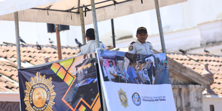 PNC instalará 11 torres de control y vigilancia en la zona 1 capitalina, con el objetivo de fortalecer la seguridad en Semana Santa. / Foto: Mingob