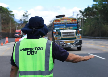 Instituciones de tránsito ejecutan operativos en carretera durante la Semana Santa./Foto: DGT.