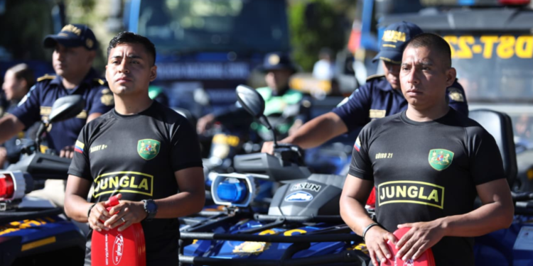 Las autoridades indicaron que el personal será distribuido estratégicamente en todo el país. / Foto: Mingob.