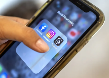 Australia advierte sanciones a redes sociales por incumplimiento de ley de restricción de acceso a menores. / Foto: EFE.