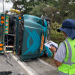 DGT multa a bus involucrado en accidente de tránsito en carretera a El Salvador./Foto: DGT.