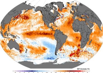 El fenómeno de "El Niño" ocurre cuando hay un aumento en la temperatura del océano Pacífico.
