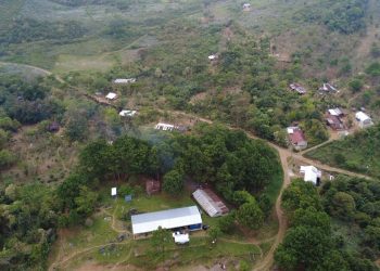 Inauguran nuevo proyecto de electrificación en Alta Verapaz beneficiando a más de 300 habitantes. (Foto: INDE)