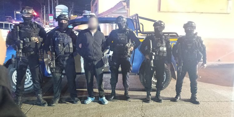 Extraditable capturado en Fraijanes. / Foto: PNC.