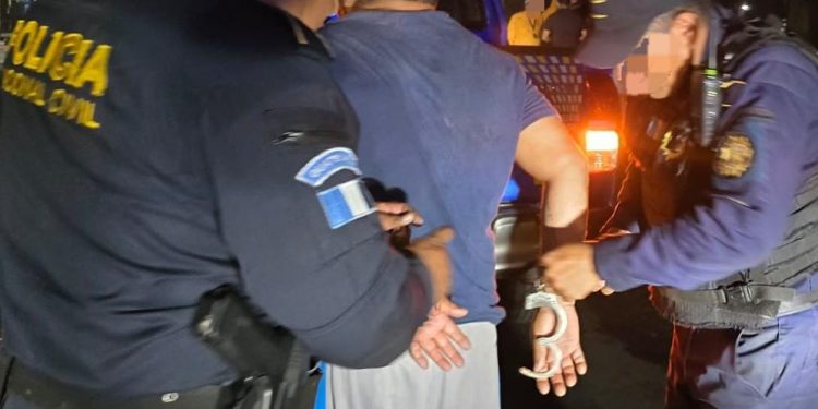 Captura de un hombre por otros delitos. / Foto: Archivo PNC