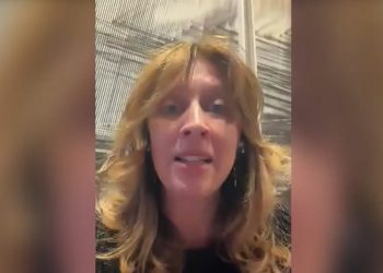 La periodista Martina Guzmás crea una herramienta de IA para combatir la desinformación política entre la comunidad latina en EE. UU.