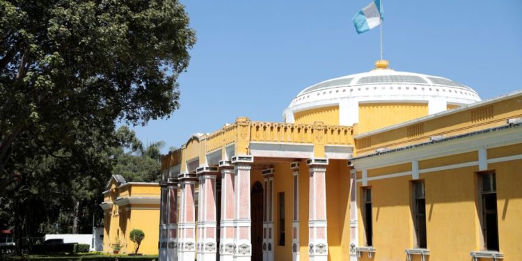 Juzgado falla a favor del Ministerio de Educación sobre emplazamiento./Foto: Archivo.