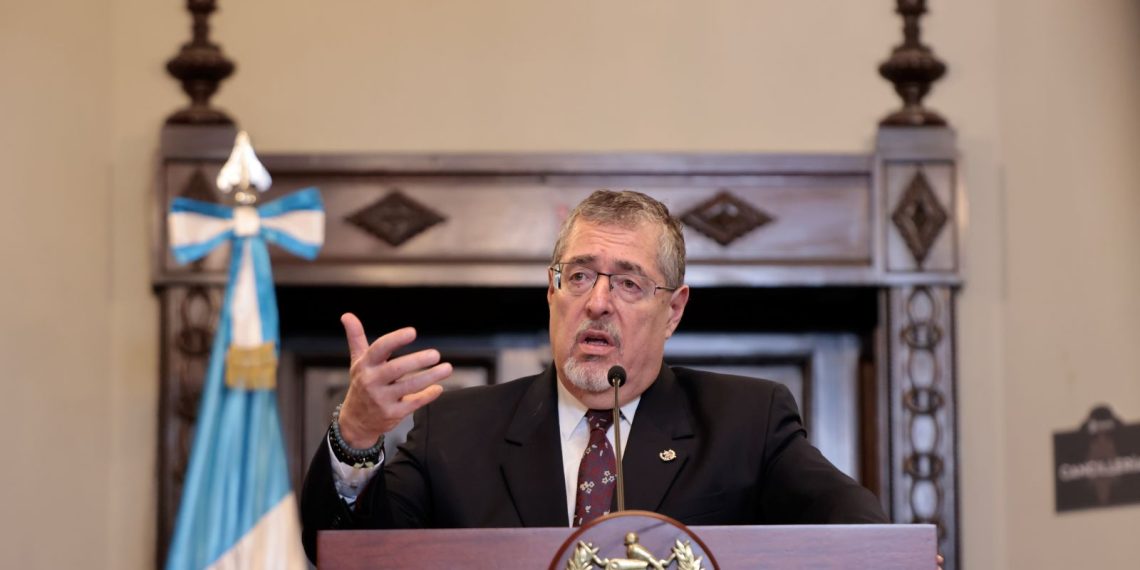 El presidente Bernardo Arévalo aseguró que no hay desabastecimiento de combustibles en el país.