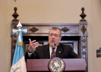 El presidente Bernardo Arévalo aseguró que no hay desabastecimiento de combustibles en el país.