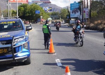 El Departamento de Tránsito de la PNC mantiene operativos de control en distintos puntos del país.