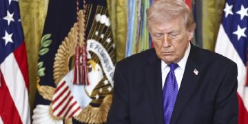 El presidente de EE. UU. Donald Trump, dice a Irán que ya es demasiado tarde para negociar..