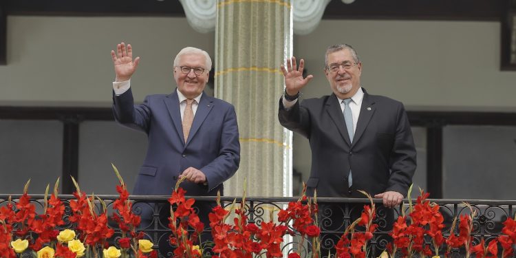 Ambos presidentes resaltaron la buena relación bilateral y los esfuerzos por continuar creciendo conjuntamente. / Foto: Dickéns Zamora.