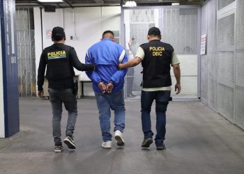 PNC captura a Ismael N, quien era requerido por un juzgado de Guatemala por su presunta responsabilidad en el delito de secuestro. / Foto: PNC