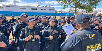 PNC despliega equipo policial para seguridad en playas y procesiones. (Foto: PNC)