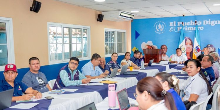 Codesan y mesa técnica fortalece iniciativa interinstitucional Mano a Mano en Chiquimula