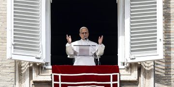 El papa León XIV instó a detener el conflicto bélico en Oriente Medio y usar la diplomacia. / Foto: EFE.