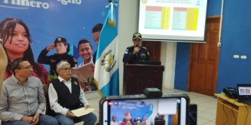 Presentan avances de proyectos para llevar desarrollo a las comunidades de Zacapa