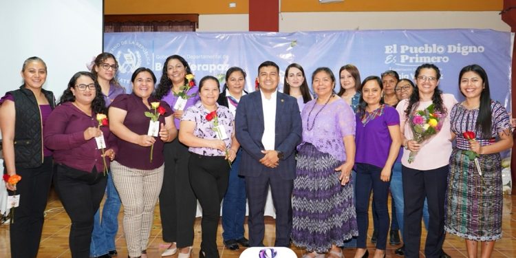 Reconocen el valioso aporte de las mujeres en el desarrollo de departamento de Baja Verapaz
