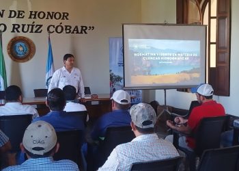 Afinan rutas para reforestar y cuidar las cuencas en Retalhuleu