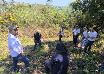 Dan seguimiento a proyectos de saneamiento en Raxruhá, Alta Verapaz