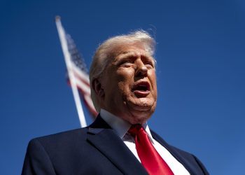 Trump dice que Estados Unidos tomará el control del estrecho de Ormuz. / Foto: EFE.