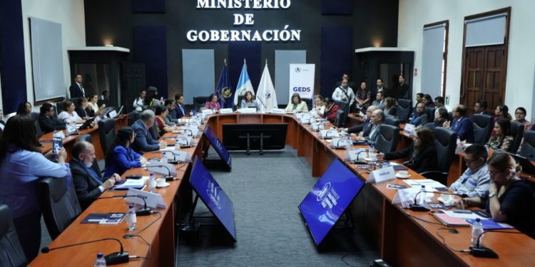 GEDS Comparten avances en protección de la niñez durante el GEDS./Foto: Mingob.