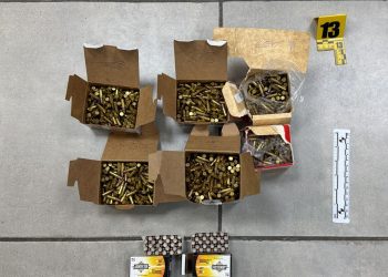 PNC incauta armas de fuego y municiones en contenedor procedente de Estados Unidos en Puerto Barrios, Izabal