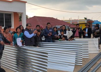 Entregan materiales para la construcción de techos mínimos en Concepción Tutuapa, San Marcos