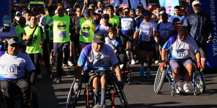 Guatemala corre por la inclusión en la cuarta Carrera Paralímpica WeThe15