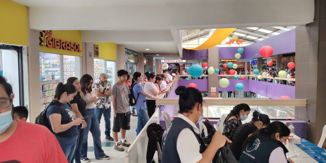 Ministerio de Salud realiza vacunación durante este fin de semana. (Foto: MSPAS)