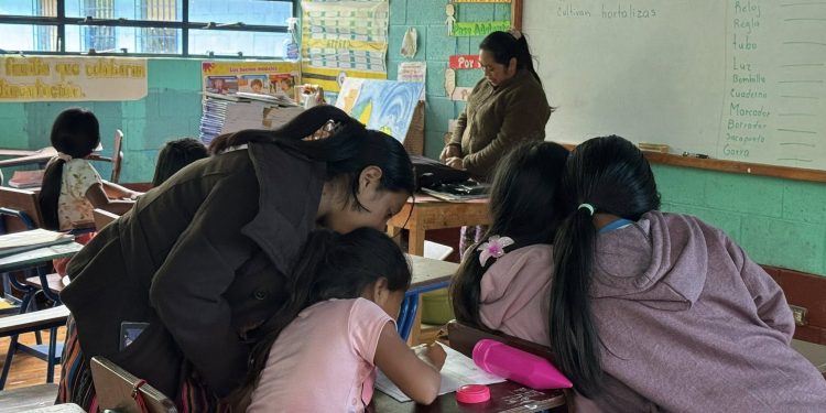 Imparten idioma "uspanteko" en centros educativos de Uspantán, Quiché. / Foto: ALMG.