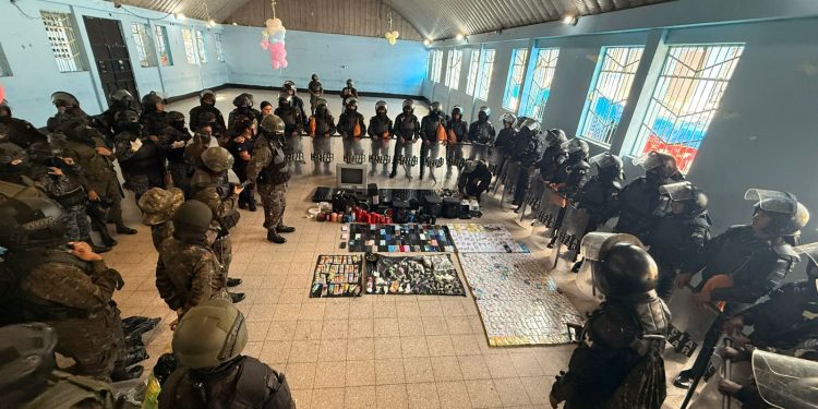 Decomisan teléfonos celulares y drogas en requisa en el Centro Preventivo Santa Teresita