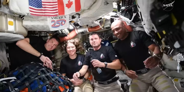 Los astronautas de la misión Artemis II cumplen este jueves el penúltimo día en el espacio.