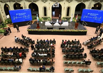 El presidente Bernardo Arévalo, durante la presentación del 7o. Plan de Acción Nacional del Gobierno Arbierto.