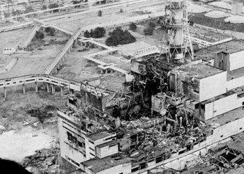 Imagen de la destrucción que causó el reactor nuclear de Chernóbil que explotó hace 40 años.