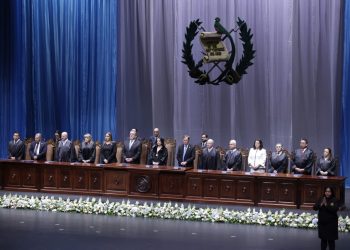 Acto protocolario de toma de posesión de la IX Magistratura de la Corte de Constitucionalidad. Diekéns Zamora